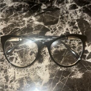 Clear fashion shades